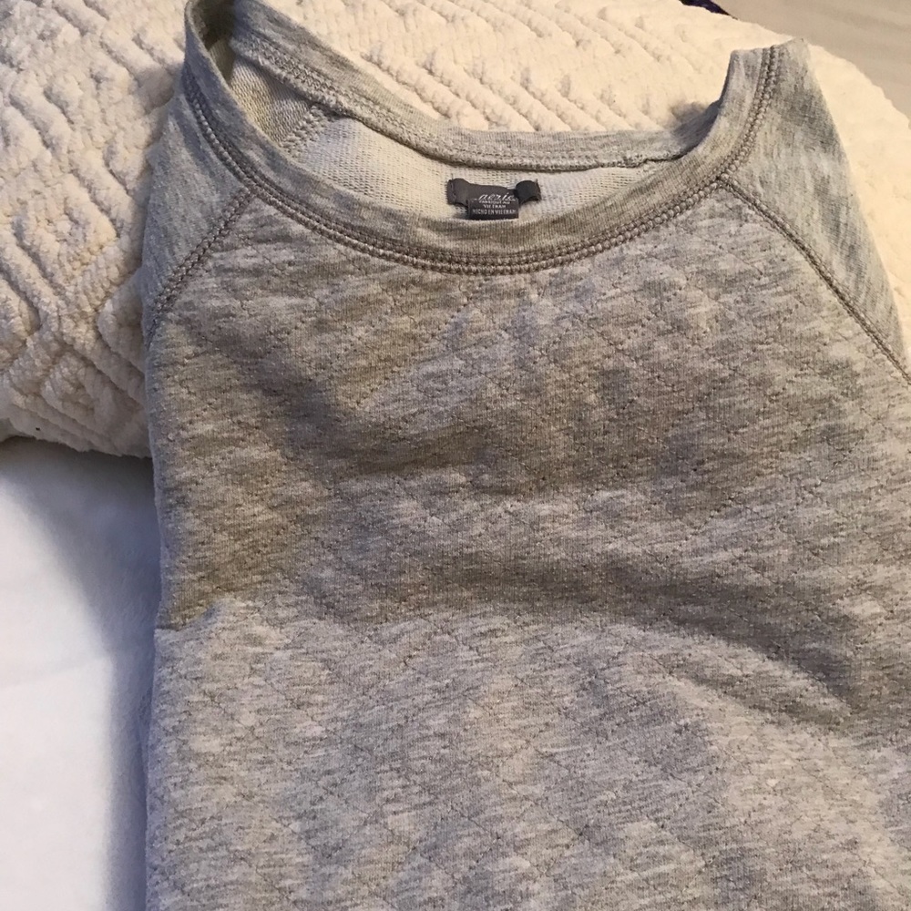 Aerie XS crew neck sweater